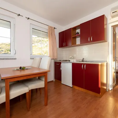 Apartments Simovic Tucepi Exterior photo