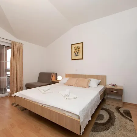 Apartments Simovic Tucepi Exterior photo