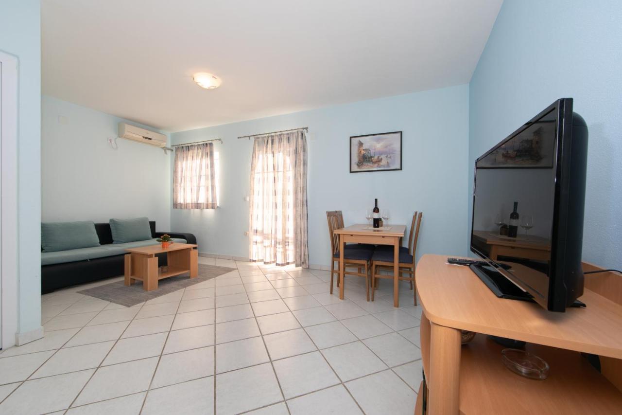 Apartment Simovic *
